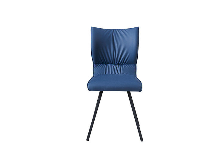 90cm Höhe, die Stühle mit aufgefüllten Sitzen speist